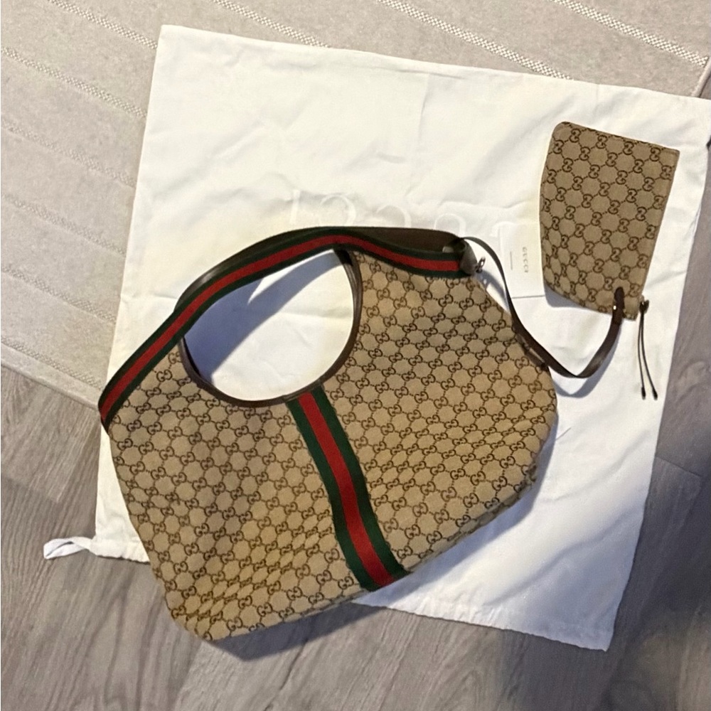 Gucci Beige and Green Signature Tote - Picture 4 of 12